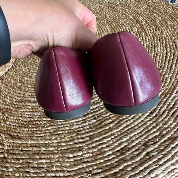 Michael Michael Kors Women's Melody Cap Toe Flats - Dark Berry Size 6.5 - Picture 7 of 9